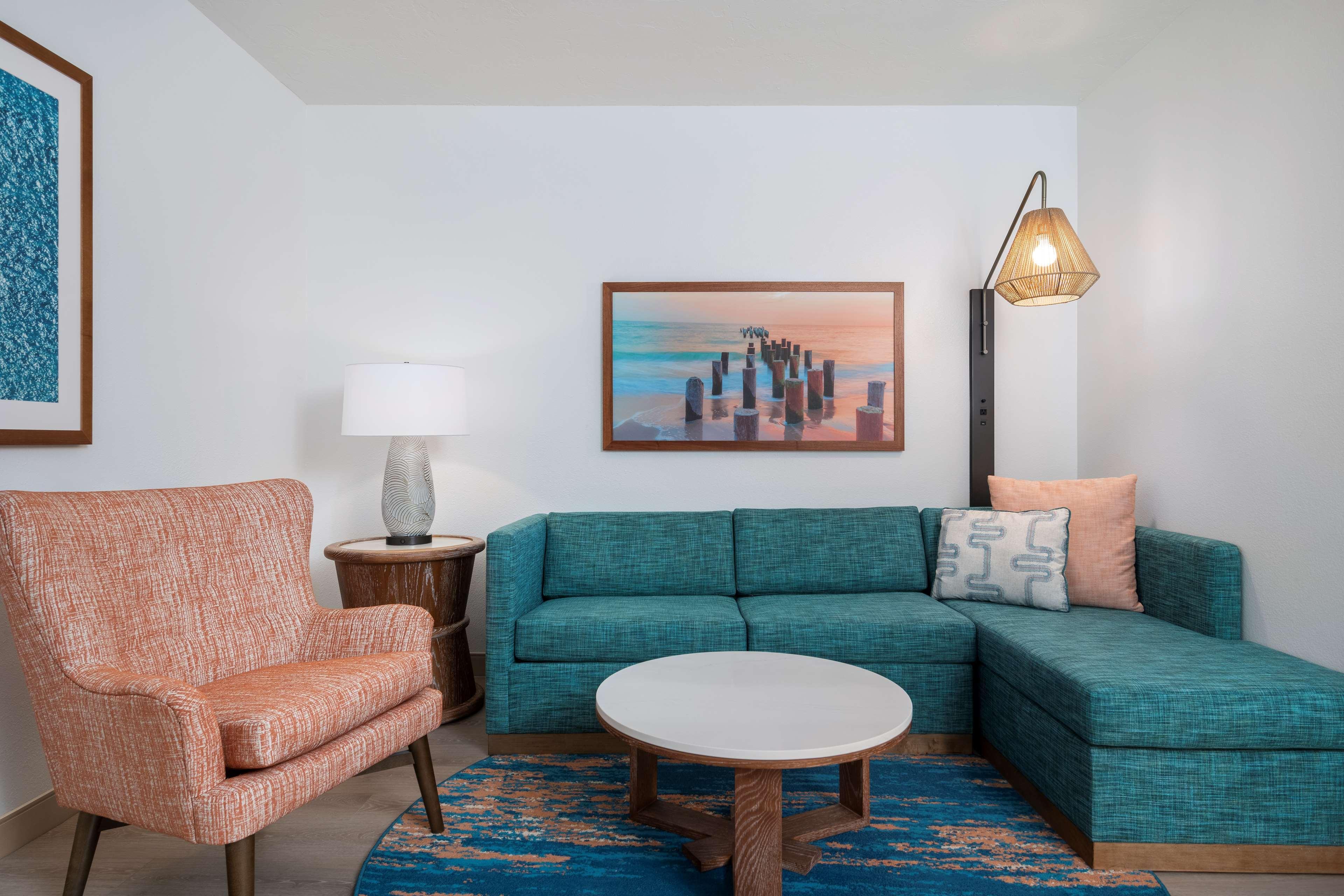 Doubletree Suites By Hilton Naples Naples Park Exterior foto